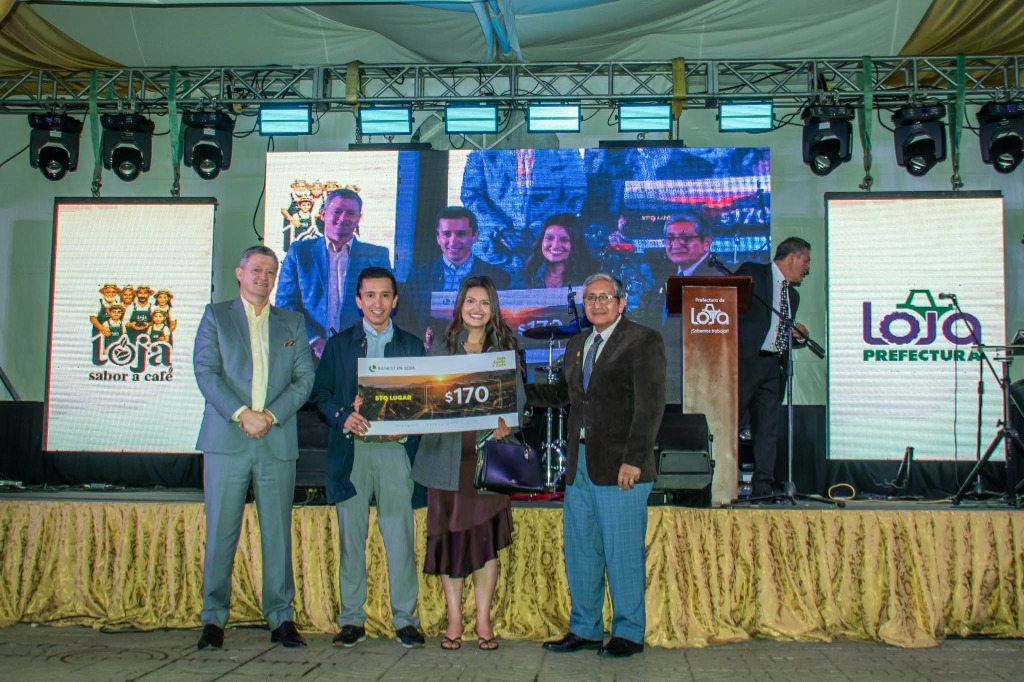 Luis A. Carpio Moreno / Karina V. Iñiguez